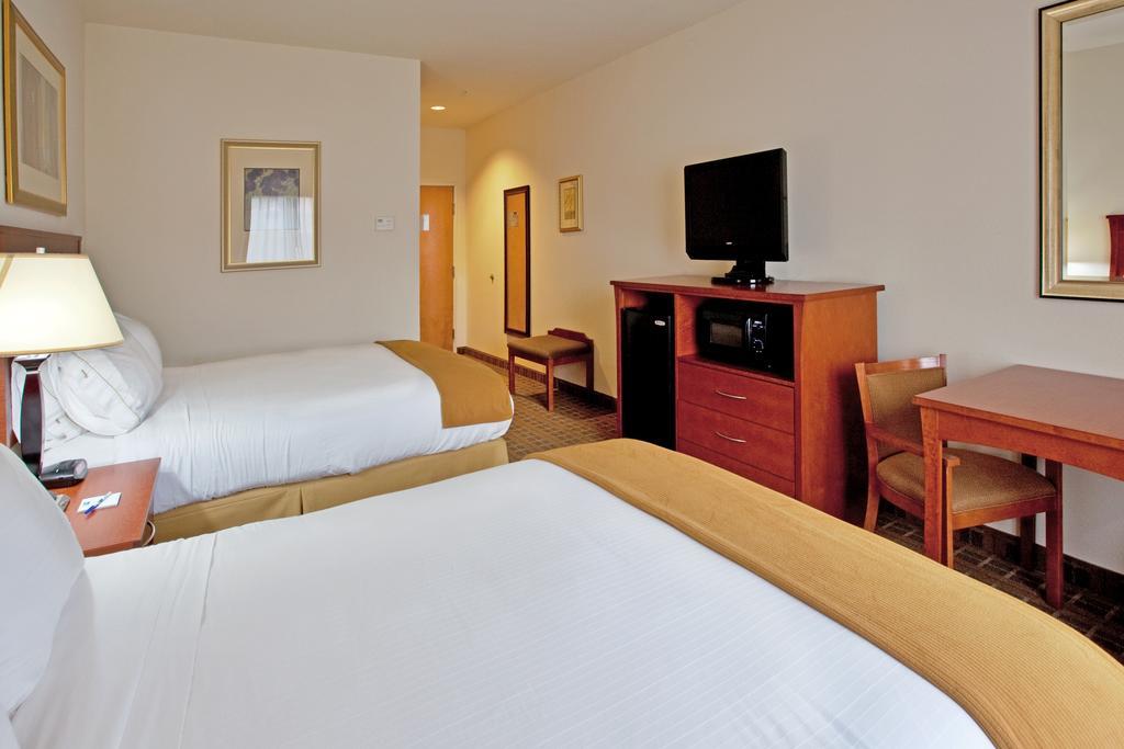 Holiday Inn Express & Suites - Hardeeville-Hilton Head By Ihg Rom bilde