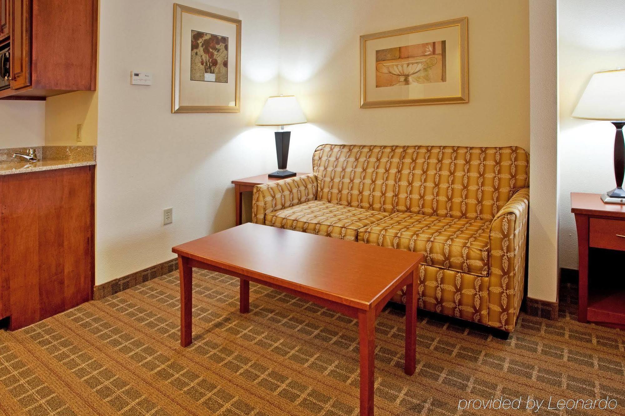 Holiday Inn Express & Suites - Hardeeville-Hilton Head By Ihg Rom bilde